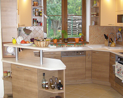 Dřevěná kuchyň